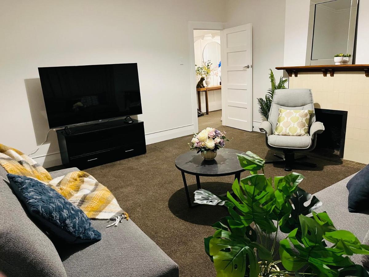 Luxurious Home Close To Beach Dunedin Eksteriør bilde